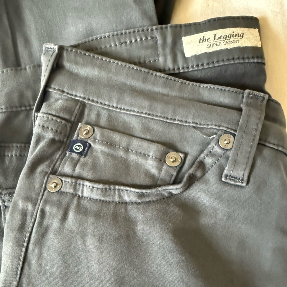 AG Adriano Goldschmied Gray Skinny Jeans “The Legging” 26R